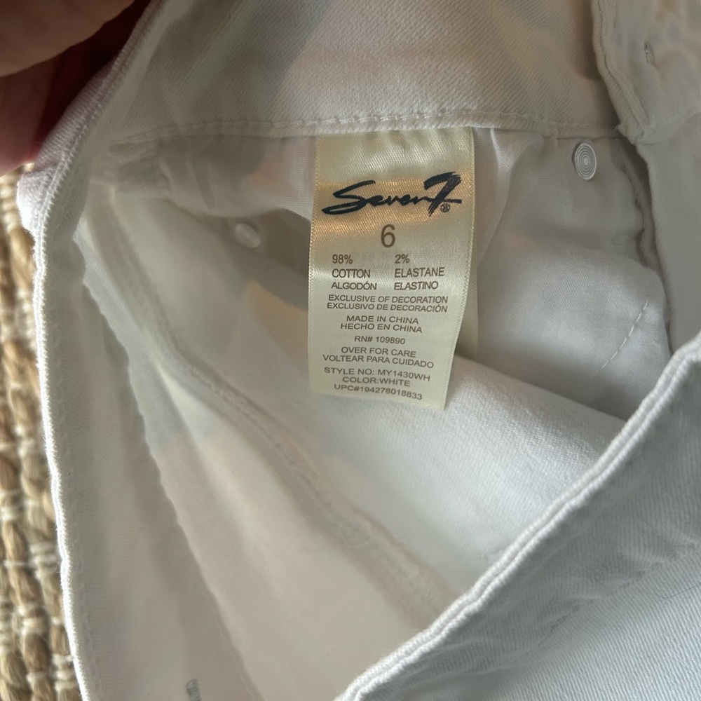 Seven7 white high waisted skinny stretch cropped jean - Picture 10 of 10
